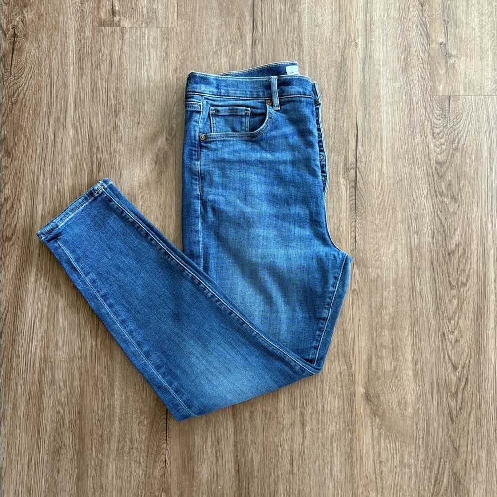 Blue Denim made and loved LOFT ‘the skinny’ Jeans